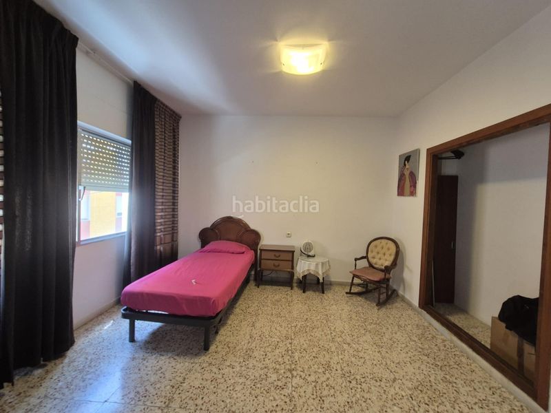 Foto fd0f161a-e3b9-49a8-95ea-0b0db5809d85. Pis amb aparcament a Adra