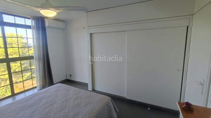 Foto 8d9dc6b6-1335-4c21-a759-d9f9925150f7. Lloguer apartament amb aparcament piscina a Almerimar Ejido (El)