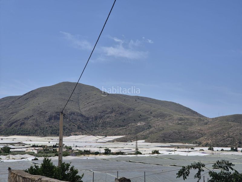 Foto d933ff9d-d6e1-4200-8785-a61bc5b5c36b. Casa adossada amb aparcament a Berja