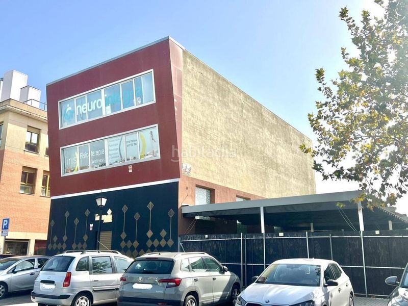 Foto 7a2d0c08-6b3a-4848-9854-c3c99d509def. Edifici a Zona Universitaria Bormujos