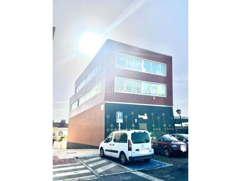 Foto b986916f-d348-41f9-ade3-d383846df41a. Edifici a Zona Universitaria Bormujos