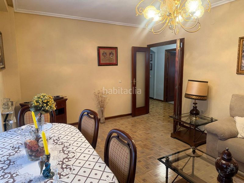 Foto cbd147c1-4335-448d-bf44-ef71970f41bc. Pis amb aparcament a Centro Cáceres