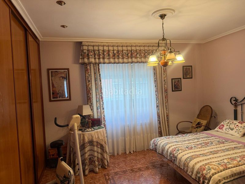 Foto f74f1dfd-9d36-4394-9e5e-cdc6e4c1c487. Pis amb aparcament a Centro Cáceres