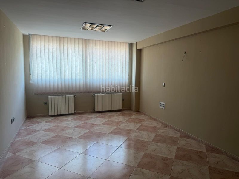 Foto 0607eade-f210-4da4-943f-cd3d7e1cba51. Rent office space in Centro Cáceres