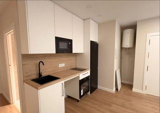 Location Appartement à Centro. Moderno apartamento a estrenar en el corazón del rodeo, cáceres