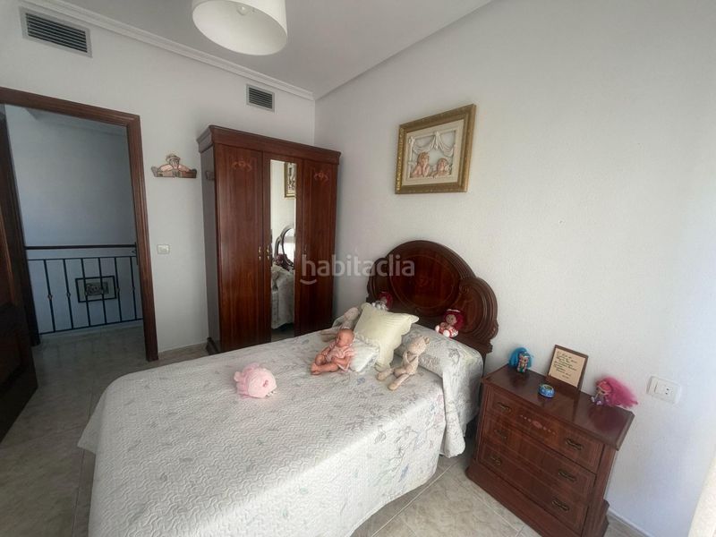 Foto 3b510475-ab64-4e52-8065-efa7b2112a7d. Casa adossada amb aparcament a Centro Cáceres