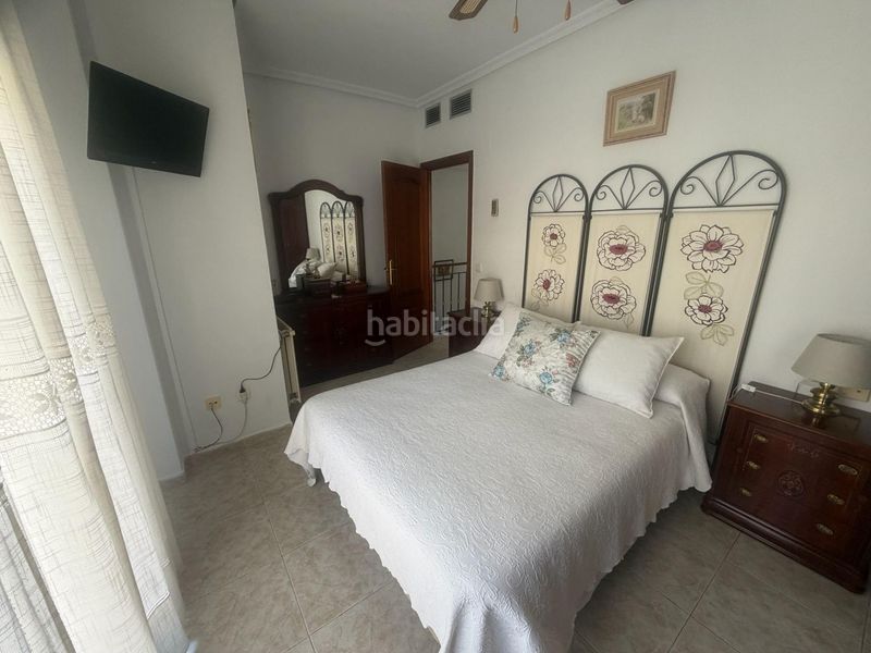 Foto 5fea8a61-a18e-4a05-b9f4-f1fc49a04a91. Casa adossada amb aparcament a Centro Cáceres
