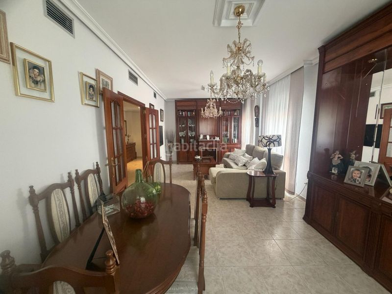 Foto e7d9304d-24b0-4171-9227-2ad47dafed01. Casa adossada amb aparcament a Centro Cáceres