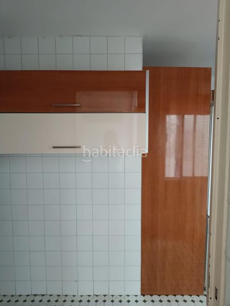 Foto 6f0e246f-14c6-4d9d-93f4-14f38e335757. Rent flat with heating in Centro Cáceres