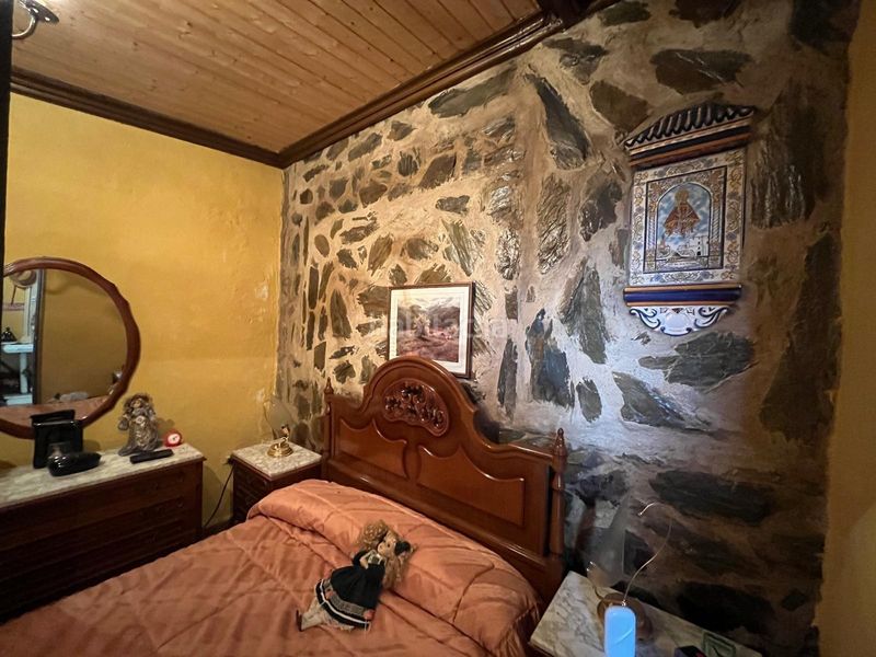 Foto 4268698f-f7d5-4bc7-badf-b5ba9d449de8. Casa amb piscina a La Cañada - Aldea Moret Cáceres