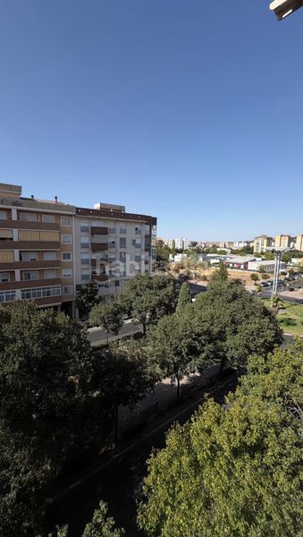 Foto d9e0e759-12c8-4cff-8de2-0d6680270c59. Pis amb calefacció aparcament a nuevo Cáceres Cáceres