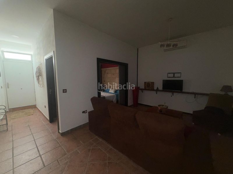 Foto 0c67e8e8-bd2b-4043-9d1f-e84b6d4a6563. Casa amb calefacció a Casco Antiguo Cáceres