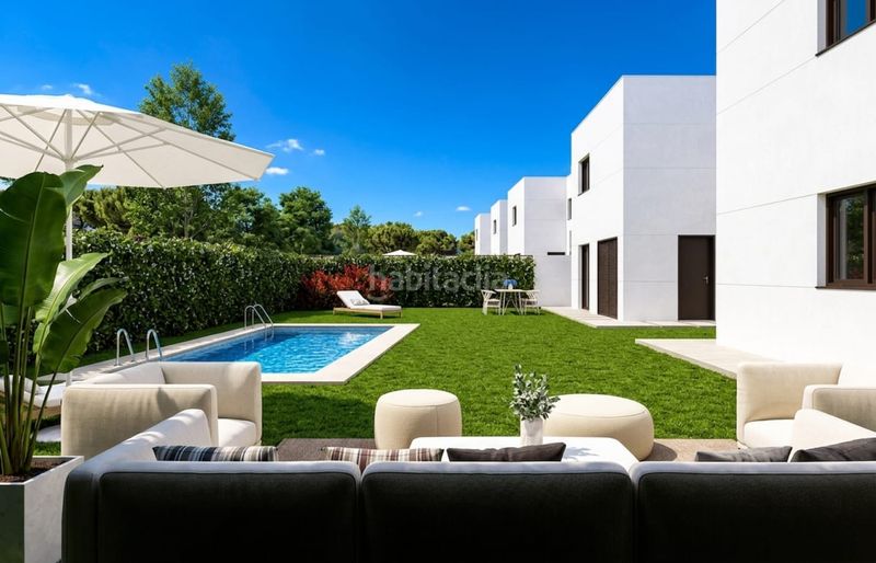 Foto 16d0c553-a641-4f55-80bd-c5b7c3bdad59. Casa aparellada a Calafell - duesaigues 61 a Bellamar Calafell