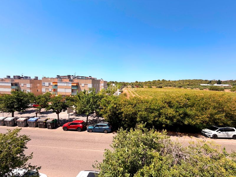 Foto 176ecdd1-4807-4cf9-977d-cd27a4684910. Casa amb aparcament a Calafell poble Calafell