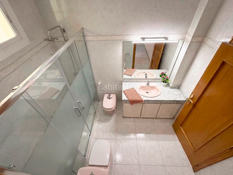 Foto e14e8f74-b869-4d52-b384-93596d184281. Casa amb aparcament a Calafell poble Calafell