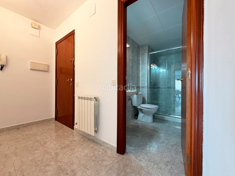 Foto c7f22f6a-da3e-49c3-85ed-19b51743c126. Pis amb aparcament piscina a Segur Platja Segur de Calafell