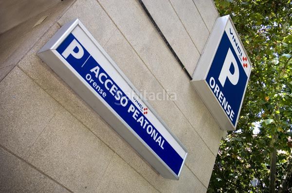 Foto 9e601d5d-fb73-46e3-afce-2f50c78599bd. Rent car parking in calle de orense 50 in Castillejos-Cuzco Madrid