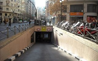 Affitto Posto auto in Plaça de sant agustí 9422. Garaje en plaza de sant agustí