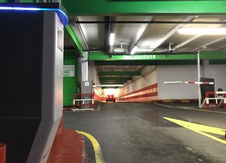 Parking voiture à Avenida Rafael Cabrera 7