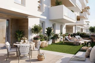 Etagenwohnung in Calle los rosaos 1. Planta baja con jardín privado