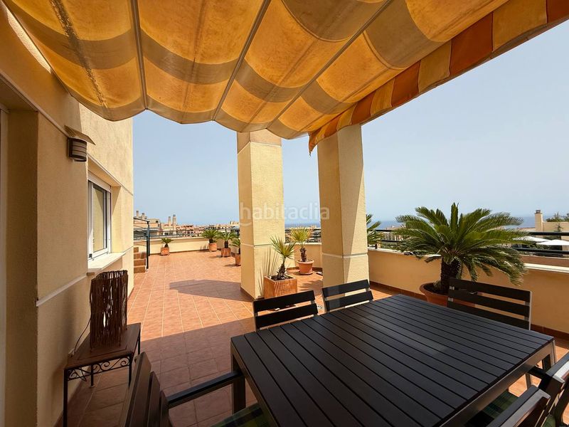 Foto 5211537d-8081-4491-870a-94c9a46f8d0b. Dúplex amb calefacció aparcament piscina a El Pinillo Torremolinos
