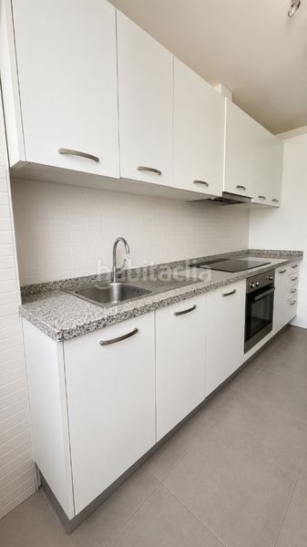 Foto 483189d9-33d2-4d27-a912-e99c71e8b7a0. Pis amb aparcament piscina a Manilva pueblo Manilva