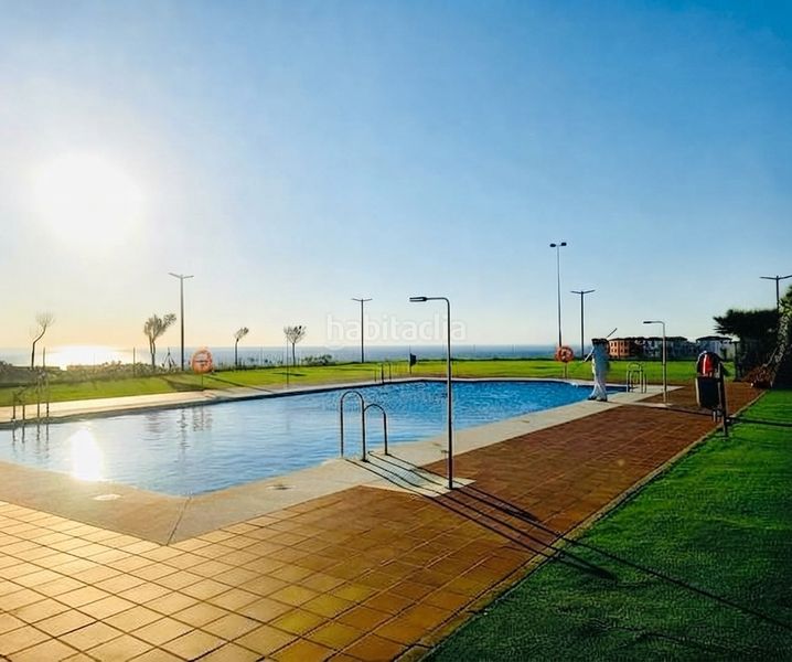 Foto d23fd74c-97b6-4607-9e43-2a0a6a4f0de7. Pis amb calefacció aparcament piscina a La Duquesa Manilva