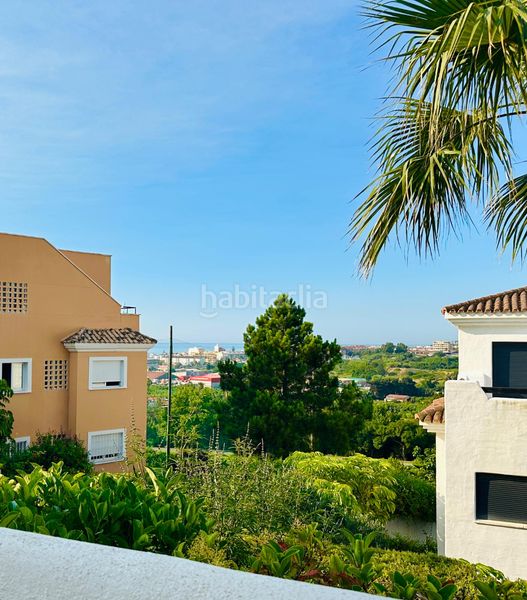 Foto 261f6e98-7327-492b-b84d-fd14a4f1ff8a. Pis amb aparcament piscina a Centro Estepona
