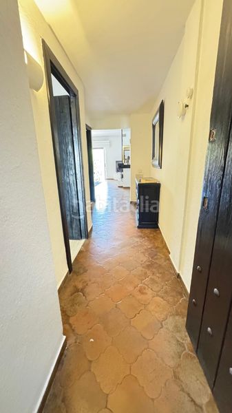 Foto 45f66938-f394-4840-ad9d-03bd00c188e2. Pis amb xemeneia calefacció a Puerto Banús Marbella