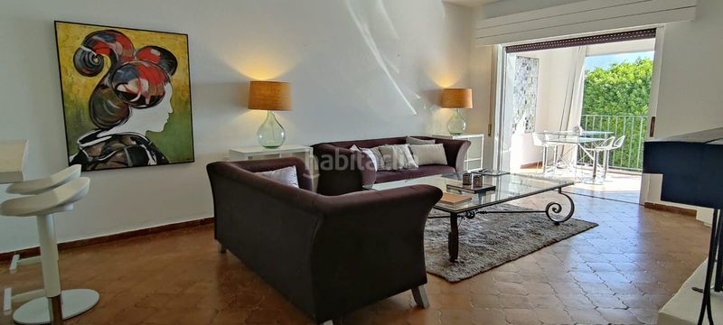 Foto f3d06384-6f62-4e71-a802-dabf57717239. Pis amb xemeneia calefacció a Puerto Banús Marbella
