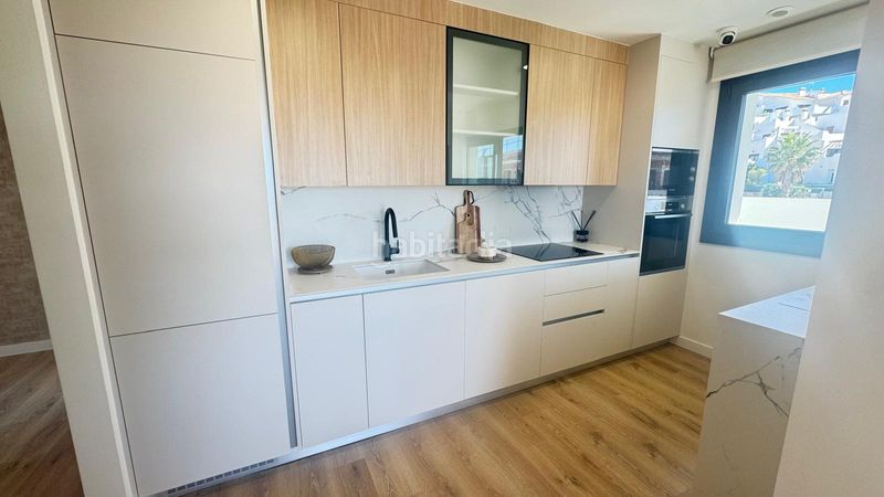 Foto db9a8aac-b6f2-407f-8700-4fae9fc24e19. Apartament amb aparcament piscina a Casares golf - Casares del sol Casares
