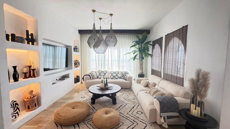 Foto c3e6fe58-8b0d-44a0-8c9c-c637870e5c52. Xalet amb xemeneia aparcament piscina a Chullera Manilva