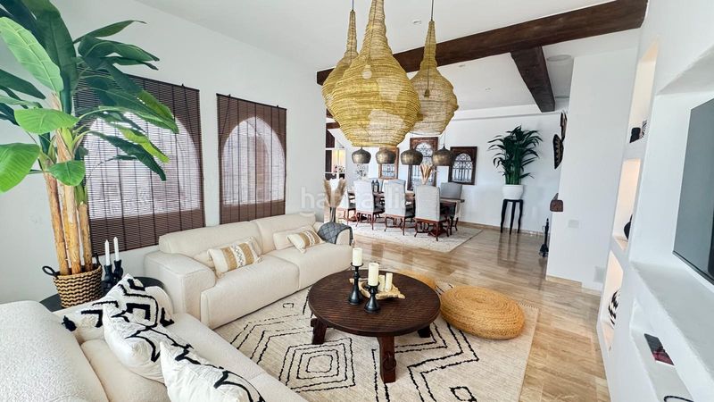 Foto c72ef61e-70c9-4421-aad5-3bc0bcc19ed8. Xalet amb xemeneia aparcament piscina a Chullera Manilva