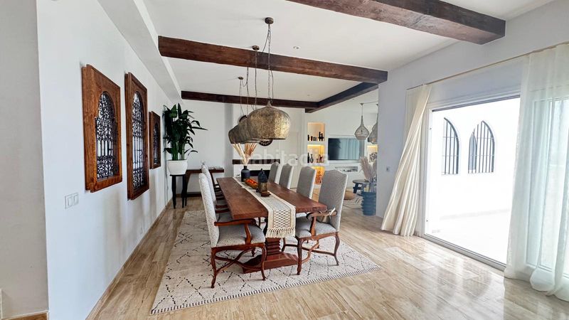 Foto c9470c21-8254-49b3-9a18-cc989d6628bb. Xalet amb xemeneia aparcament piscina a Chullera Manilva