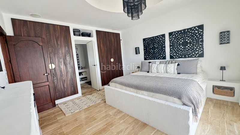 Foto ca74c24b-8073-47b9-a82f-21ad86998c4a. Xalet amb xemeneia aparcament piscina a Chullera Manilva