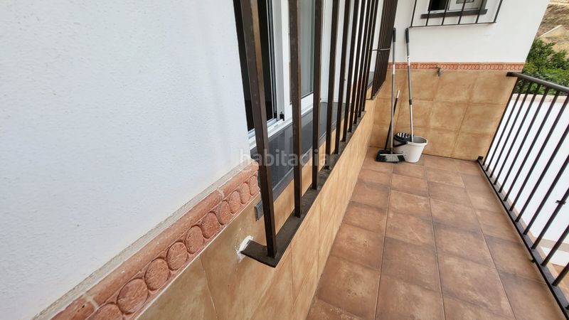 Foto b2435efe-97db-4ddd-b371-07e7033cdcce. Lloguer apartament a Moclinejo