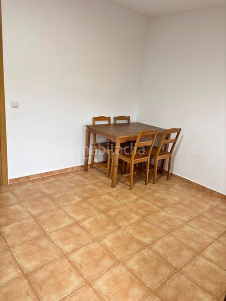 Foto e805654b-28d9-461d-9209-78340a12ae26. Lloguer apartament a Moclinejo