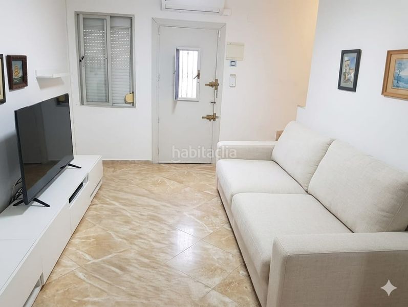 Foto dfb974e1-75a5-477f-a00c-749c627c434b. Casa aparellada a Dos Hermanas - Nuevo San Andrés Málaga