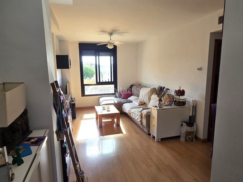 Foto a90f2ed1-5272-41a4-923c-32670998c86f. Dúplex a Miraflores del Palo Málaga