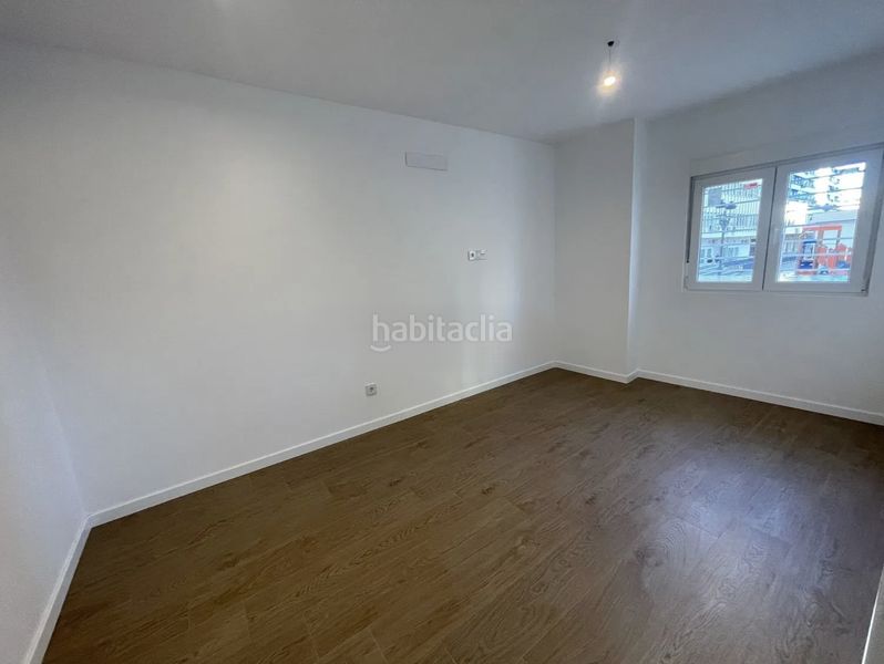 Foto c5573173-c155-4d66-83bb-a9dd9dde5a7e. Pis a Manantiales-Estación de Autobuses Torremolinos