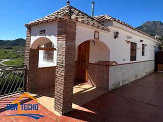 Chalet  Barriada ventorrillos. Finca con alto potencial de inversión: dos viviendas independien