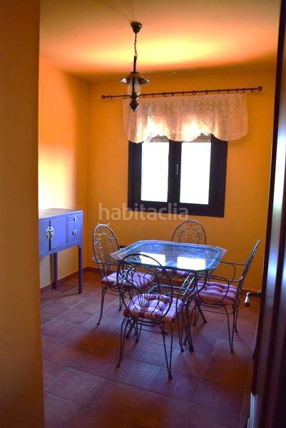 Foto 509c2625-0f80-443c-8c7b-d6ce138e5584. Casa aparellada amb aparcament piscina a Puerto de la Duquesa Manilva