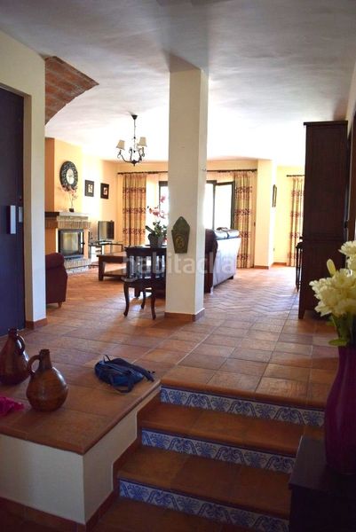 Foto ee05d514-5909-4711-96fb-d140c0f781f1. Casa aparellada amb aparcament piscina a Puerto de la Duquesa Manilva