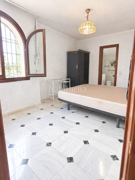 Foto c43d0822-3d84-4d76-8d04-7b3ee4e54d3a. Edifici amb piscina a Zona Calvario Estepona