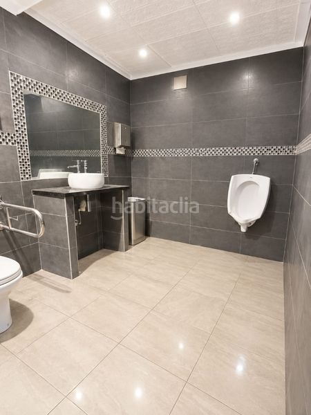 Foto c917cf6a-a353-46a5-8477-e9db6d1a9c2e. Edifici amb piscina a Zona Calvario Estepona