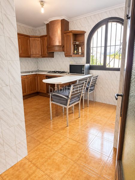 Foto f16da266-ed6b-458e-93dd-c3414df2e201. Edifici amb piscina a Zona Calvario Estepona