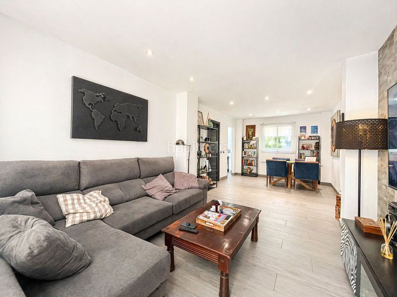 Foto 03c17d7a-a261-4854-b8c1-27188dbc90e9. Pis amb aparcament piscina a Sotogrande alto Sotogrande