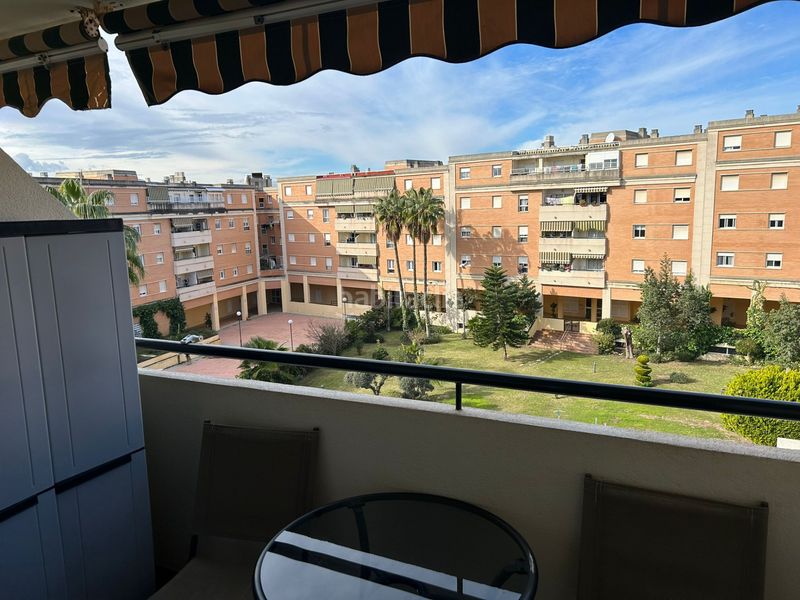 Foto a224814c-2a93-426b-9631-c2a8b61a0339. Pis amb aparcament piscina a El Consul - Ciudad Universitaria - El Romeral Málaga