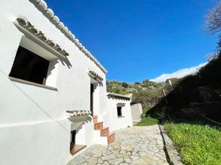 Haus  Calle del arroyo. Gran oportunidad chalet de pueblo a la venta en el corazón de sa