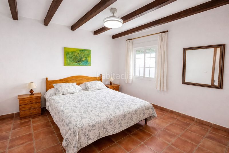 Foto f26ee6c0-a9eb-4dd6-8aaa-027beb9b8aae. Edificio in Centro Nerja